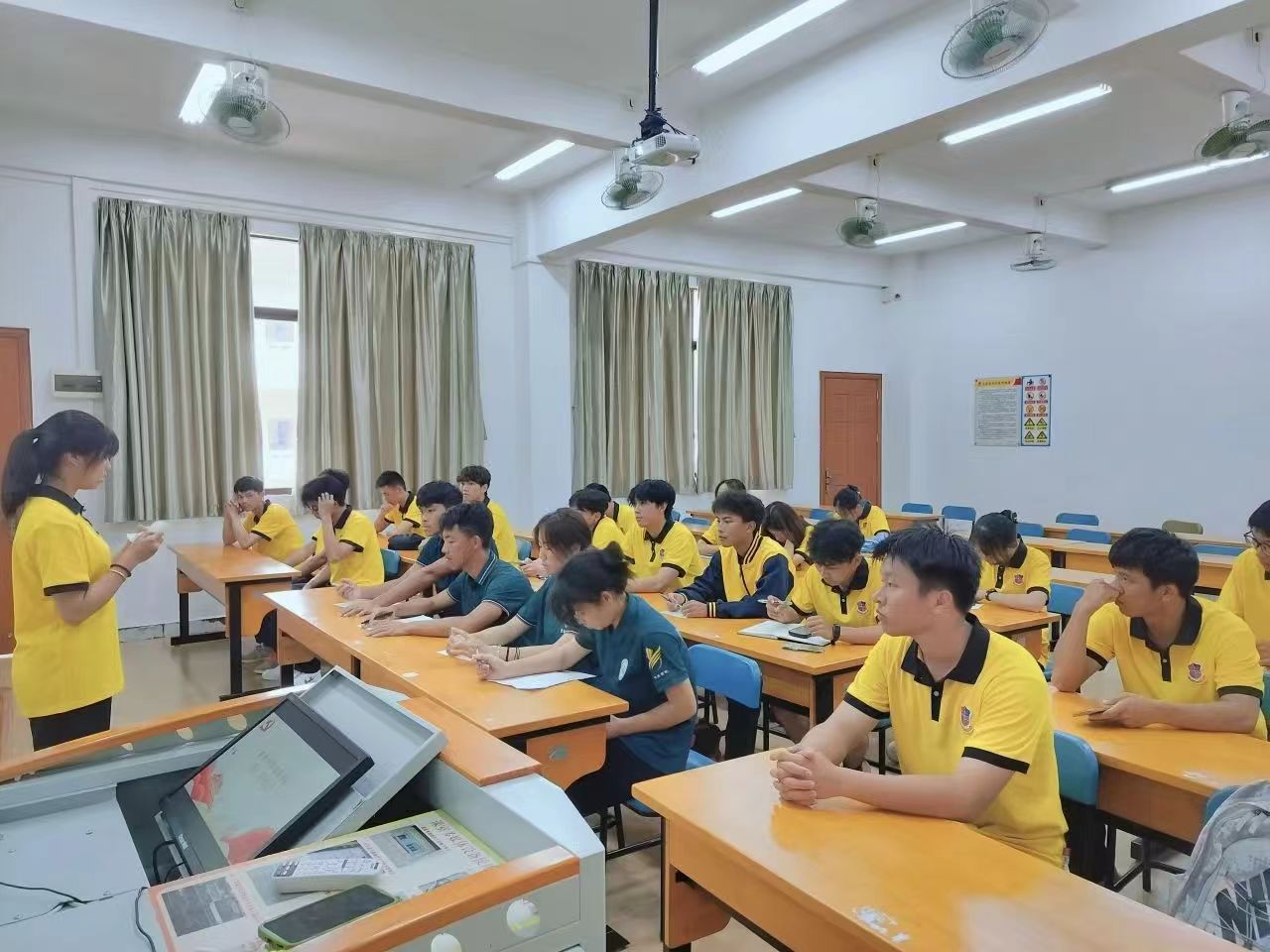 13.jpg 13.jpg
